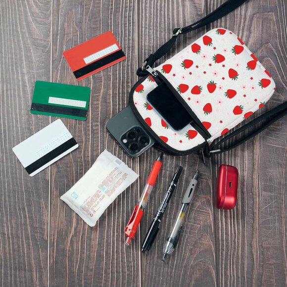 Waterproof Strawberry Print Mini Purse with Adjustable Strap for Everyday Chic - Picture 6 of 8